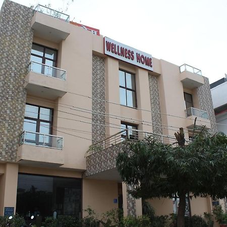 Wellness Home Лакхнау Экстерьер фото