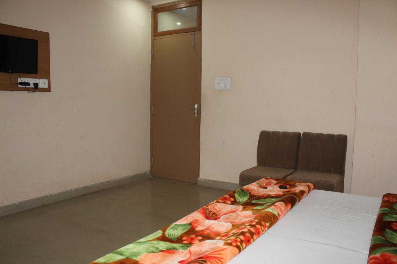Wellness Home Лакхнау Экстерьер фото