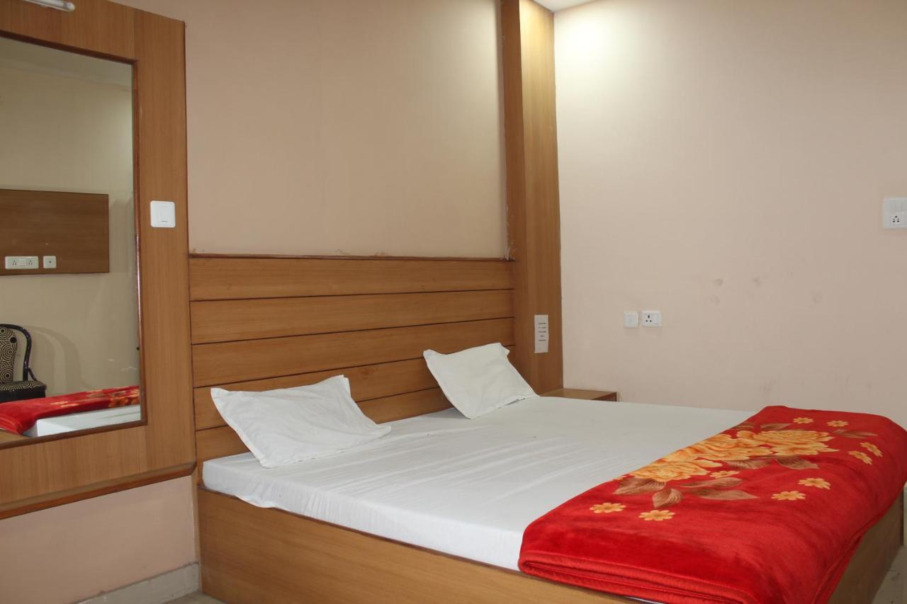 Wellness Home Лакхнау Экстерьер фото